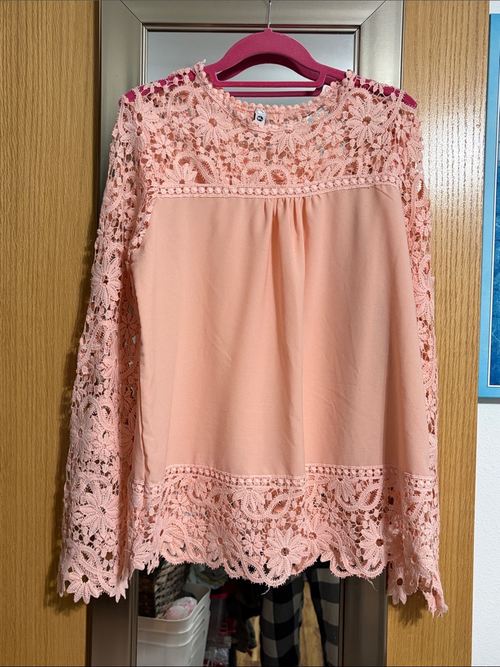 Oioninos size XL Women's Peach Lace Yoke Long-Sleeve Blouse Lightweight